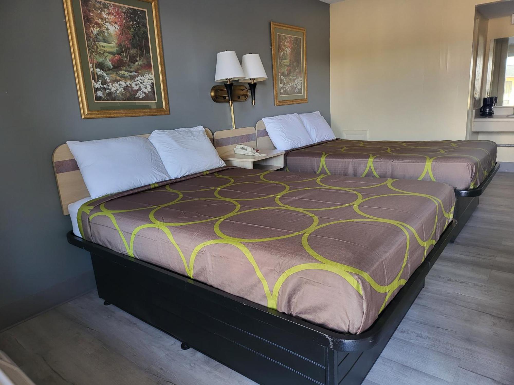 Budget Host Inn Bristol Esterno foto