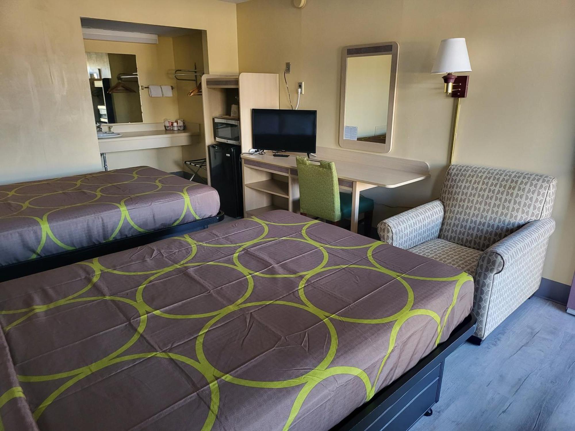 Budget Host Inn Bristol Esterno foto