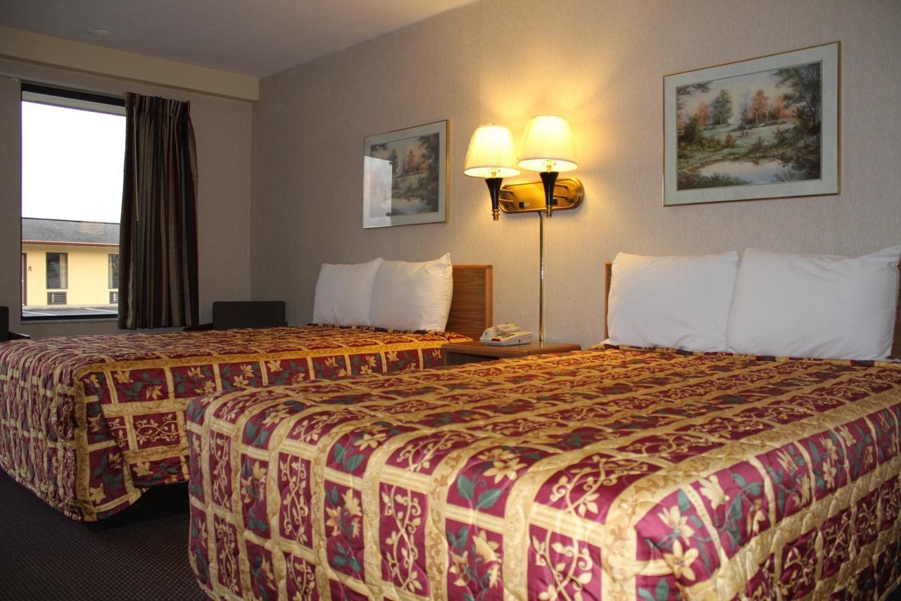 Budget Host Inn Bristol Esterno foto