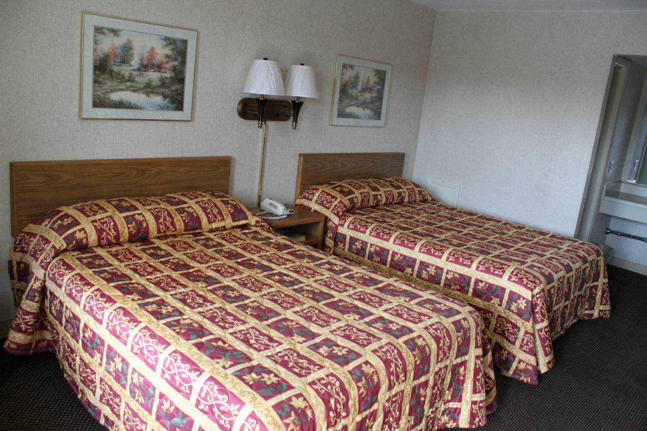 Budget Host Inn Bristol Esterno foto